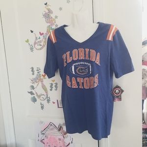 Florida Gators v-neck T, women, Large